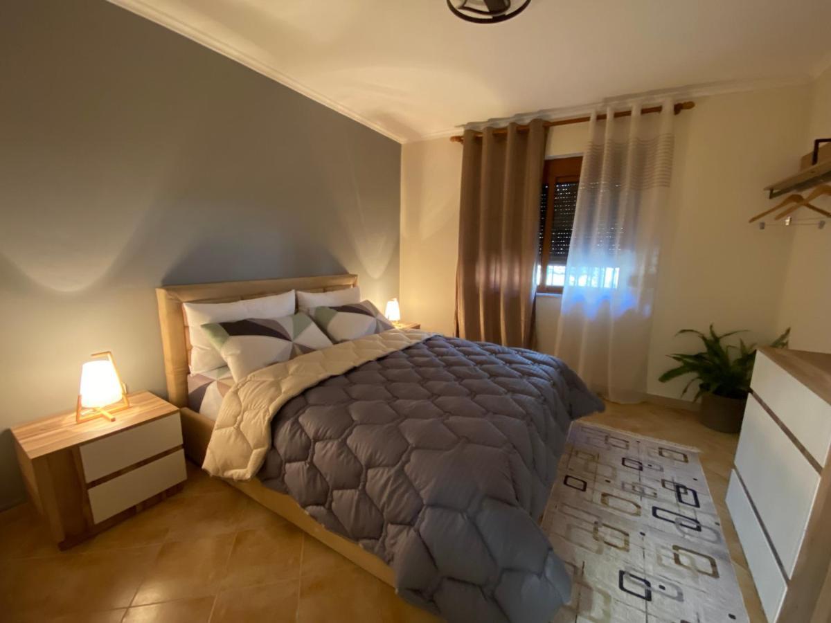 Lucas Apartment 2 Tirana Kültér fotó